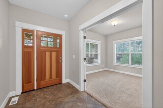 2842 NW Windham Loop in Bend, OR - Building Photo - Building Photo