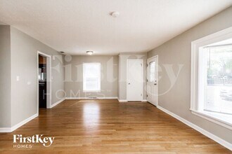 50 W Irving Park Rd in Roselle, IL - Building Photo - Building Photo