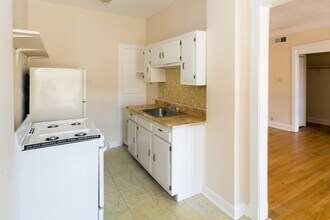 2249 W Wilson Ave in Chicago, IL - Building Photo - Building Photo