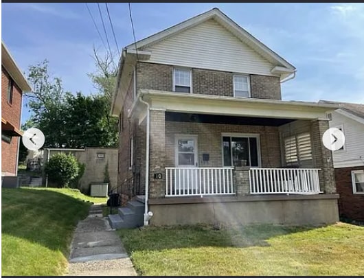 property at 10 Station St