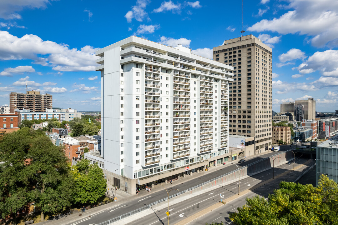 3535-3585 Berri in Montréal, QC - Building Photo