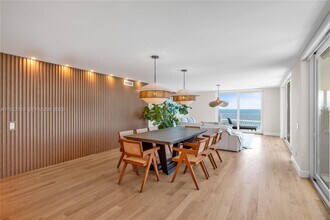 615 Ocean Dr in Key Biscayne, FL - Building Photo - Building Photo