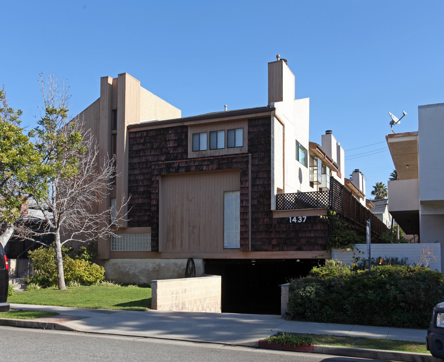 1437 Princeton St in Santa Monica, CA - Building Photo