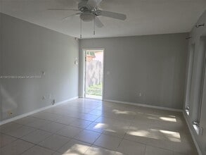 4830 SW 27th Ave in Fort Lauderdale, FL - Building Photo - Building Photo