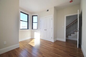 145 Marcella St, Unit #2 in Boston, MA - Building Photo - Building Photo