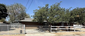 40591 166th St E in Lancaster, CA - Building Photo