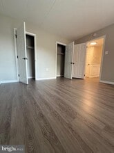 125 Clubhouse Dr SW in Leesburg, VA - Foto de edificio - Building Photo