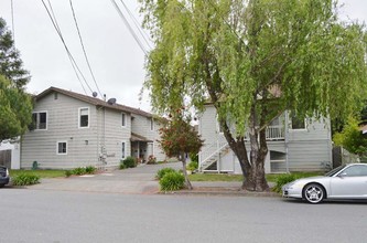 308-312 Vallejo St in Petaluma, CA - Building Photo - Building Photo