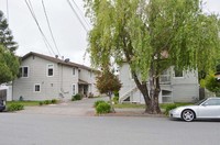 308-312 Vallejo St in Petaluma, CA - Foto de edificio - Building Photo