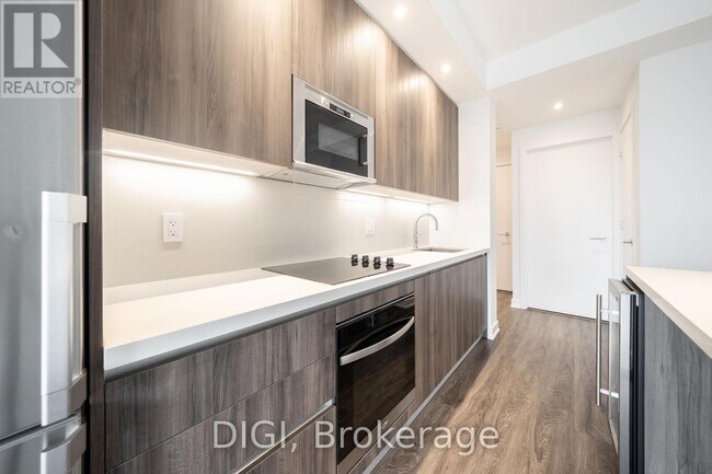 8 Gloucester St in Toronto, ON - Building Photo - Building Photo