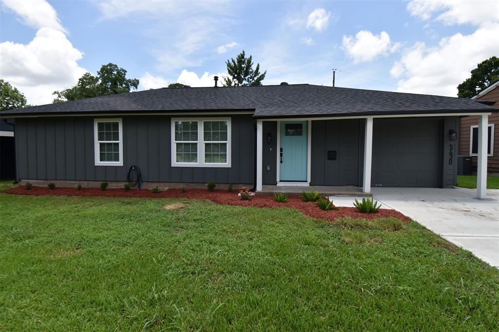 5430 N Crooked Creek Dr in Houston, TX - Building Photo