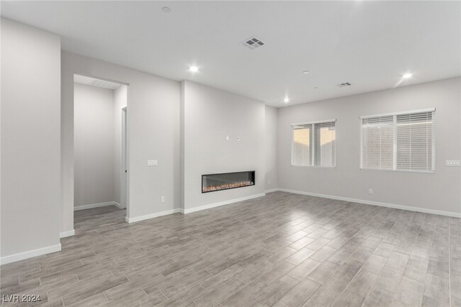 10490 Vanhoy Crst Ave in Las Vegas, NV - Building Photo - Building Photo