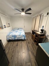 2315 Cleveland St in Hollywood, FL - Building Photo - Building Photo