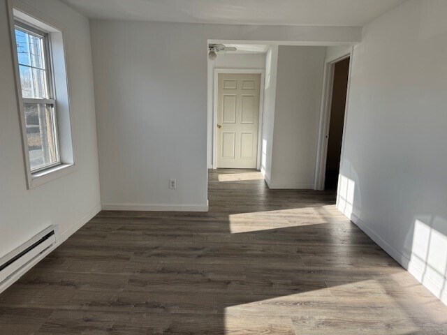 20 Ayer Rd in Shirley, MA - Building Photo