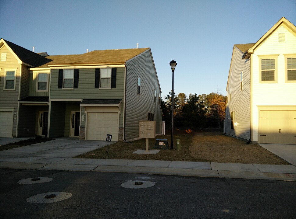 404 Leighann Ridge Ln in Rolesville, NC - Building Photo