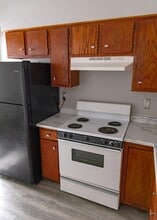 3023 Parkside Ave in Rockford, IL - Building Photo - Building Photo