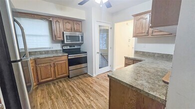 34 Terapin St in Mastic, NY - Building Photo - Building Photo
