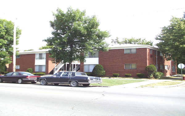 Whittier Apartments in Detroit, MI - Foto de edificio