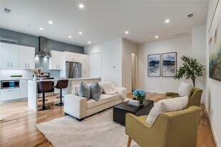 3812 San Jacinto St in Dallas, TX - Building Photo