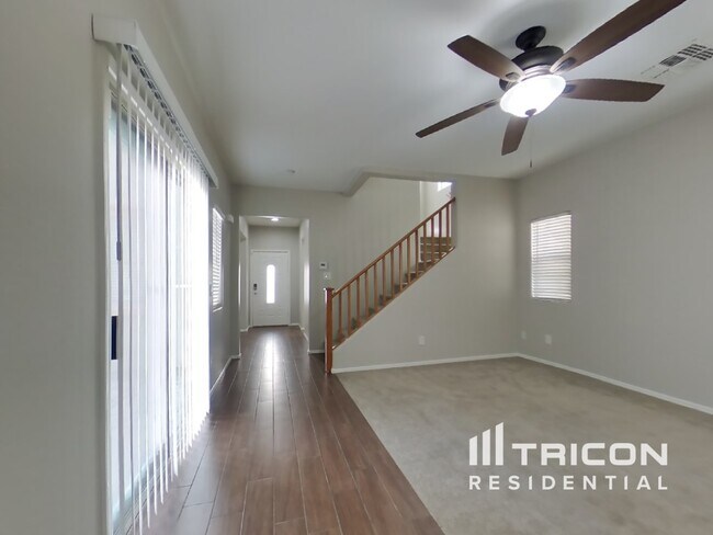 14132 W Country Gables Dr in Surprise, AZ - Building Photo - Building Photo