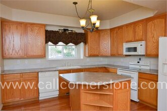 2249 Stepping Stones Way in Colorado Springs, CO - Foto de edificio - Building Photo