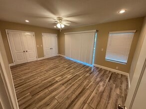 657 N Golf Villa Rd in St. Simons Island, GA - Building Photo - Building Photo