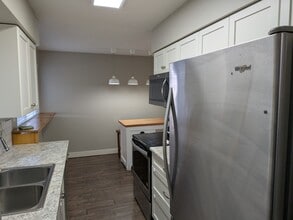 45185 Wolfe Road104 in Chilliwack, BC - Building Photo - Building Photo