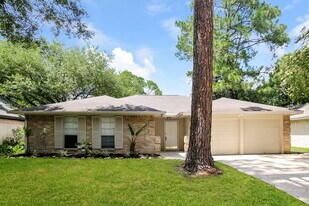 4302 Shalom Creek Ln in Spring, TX - Building Photo