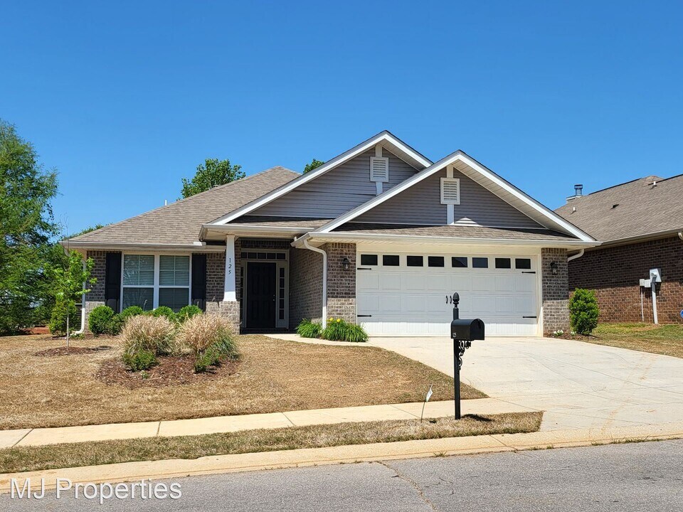125 Harold Murphy Dr Photo