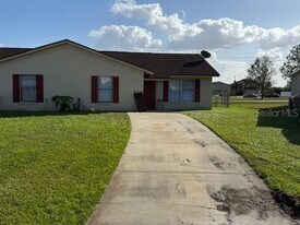 528 Imperial Pl in Poinciana, FL - Building Photo