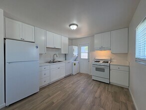 3543-3545 Clairemont Mesa Blvd in San Diego, CA - Building Photo - Building Photo