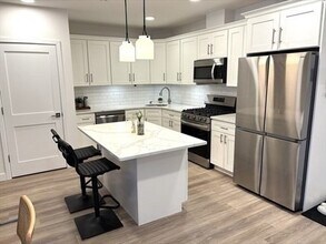 1133 N Shore Rd in Revere, MA - Building Photo - Building Photo