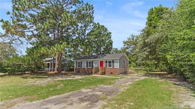 3610 Yorktown Rd in Hope Mills, NC - Building Photo - Building Photo