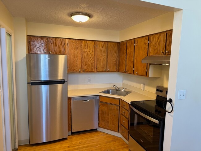 34 Spring St in Saco, ME - Building Photo - Building Photo