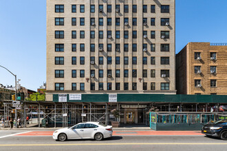 251-253 8th Ave in New York, NY - Building Photo - Building Photo