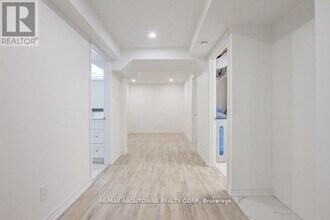 80 Laurendale Ave in Hamilton, ON - Building Photo - Building Photo