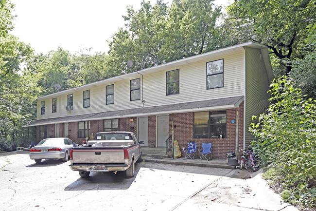 Oakhill Townhomes in Fayetteville, AR - Building Photo - Building Photo