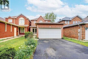 114 Alderbury Dr in Markham, ON - Building Photo