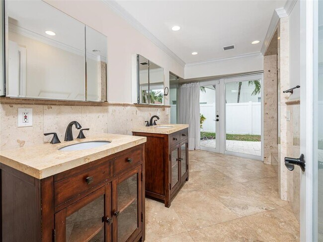 9 Gatehouse Rd in Sea Ranch Lakes, FL - Building Photo - Building Photo