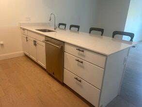218 Washington Ave, Unit 311 in Portland, ME - Building Photo - Building Photo