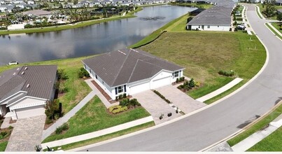 17731 Pastureland Ave in Bradenton, FL - Foto de edificio - Building Photo