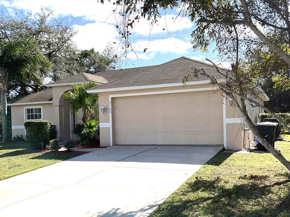 3163 Pigeon Cove St in Deltona, FL - Building Photo