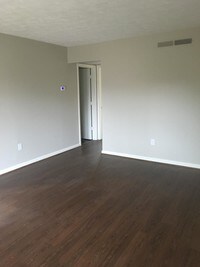 Building Photo - The Villages at Hikes Point Apartamentos in Louisville, Kentucky