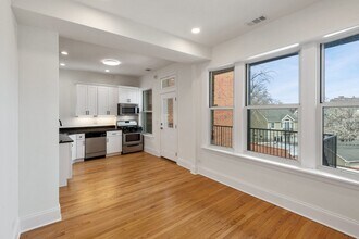 4345 N Lincoln Ave in Chicago, IL - Building Photo - Building Photo