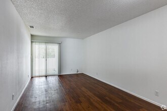 5267 SW 21st Pl in Ocala, FL - Foto de edificio - Building Photo