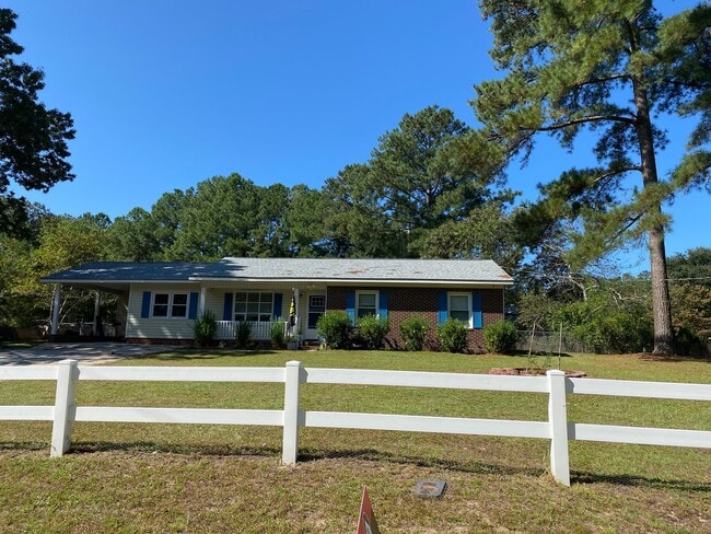 334 Bostic Rd in Raeford, NC - Building Photo - Building Photo