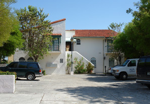 1353 NW 1st St Apartments