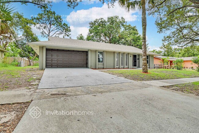 2041 Dunsford Dr in Orlando, FL - Building Photo - Building Photo