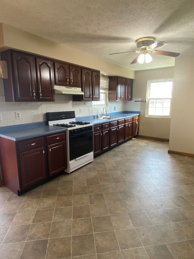 property at 209 Lee St