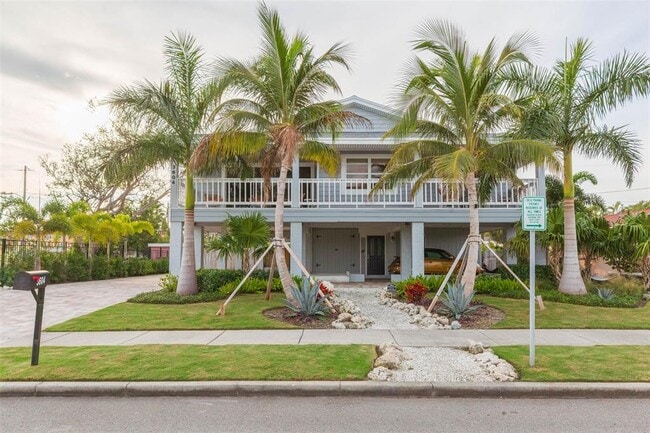 3604 E Maritana Dr in St Pete Beach, FL - Building Photo - Building Photo